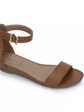 Kenneth Cole Reaction Women's Great Viber Sandals Tan 9.5M NWB Box Damaged